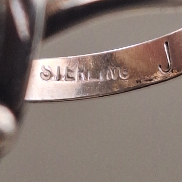 Sterling Size 7 Black Onyx Slave Bracelet Navajo Signed Jaqueline Silver - Picture 10 of 13